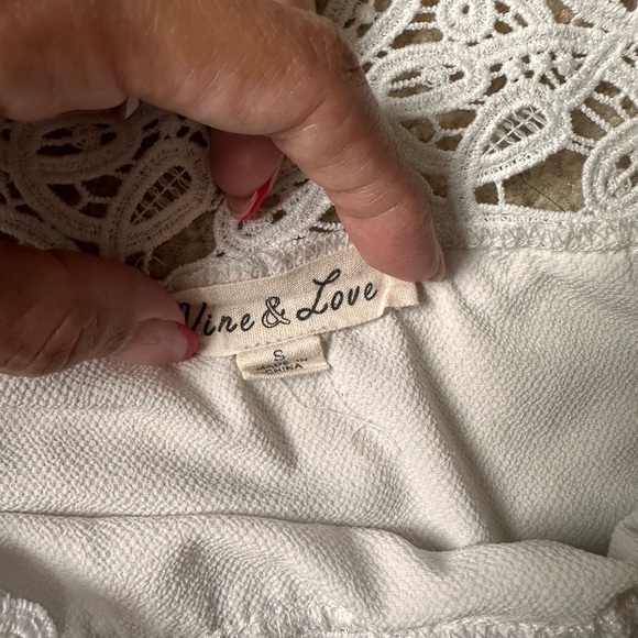White Off-Shoulder Boho Lace Blouse – Vine & Love - Picture 3 of 5